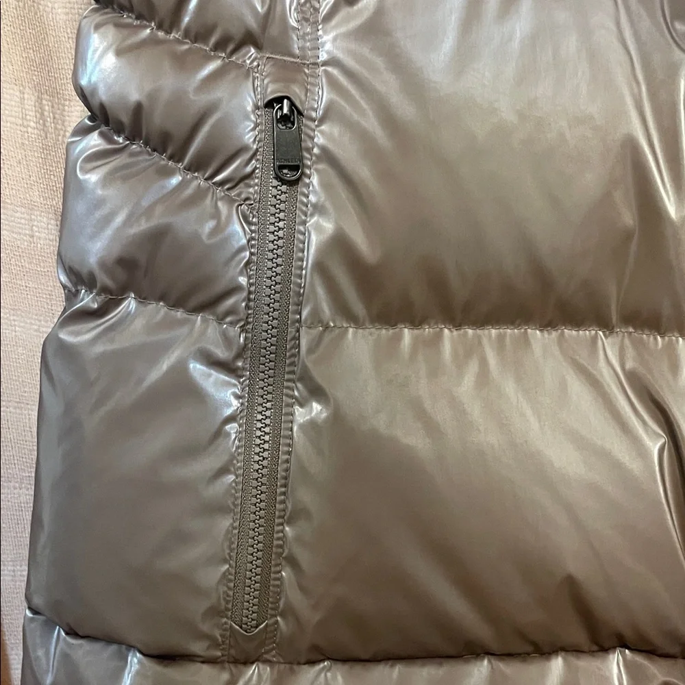 Athleta Brown Downtown Puffer Vest - Picture 6 of 14
